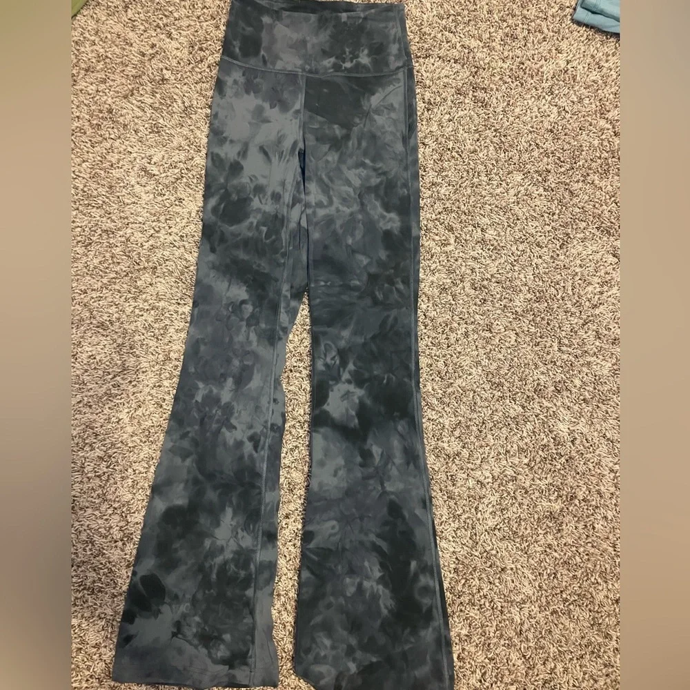 Lululemon flares